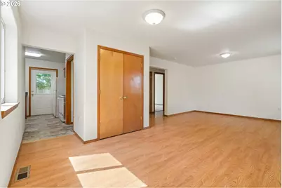 4701 NE Killingsworth St, Portland, OR 97218 - Photo 9
