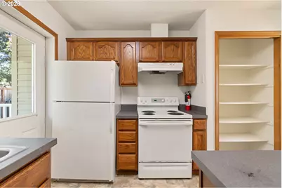 4701 NE Killingsworth St, Portland, OR 97218 - Photo 13