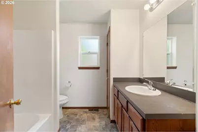 4701 NE Killingsworth St, Portland, OR 97218 - Photo 15
