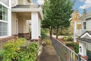 4901 Summerlinn Way, West Linn, OR 97068 - Photo 3