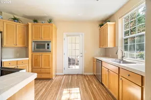 4901 Summerlinn Way, West Linn, OR 97068 - Photo 9