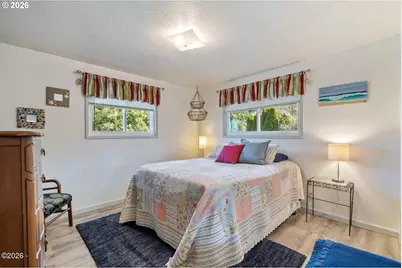 102 S Ocean Ave, Rockaway Beach, OR 97136 - Photo 11