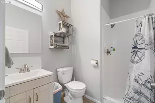 102 S Ocean Ave, Rockaway Beach, OR 97136 - Photo 29