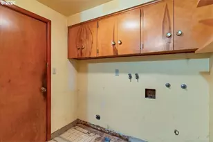 234 Gregory Ln, Salem, OR 97302 - Photo 7