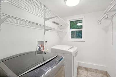 11085 SW Polsky Rd, Beaverton, OR 97005 - Photo 17