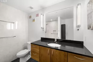 1234 SW 18th Ave, Portland, OR 97205 - Photo 11