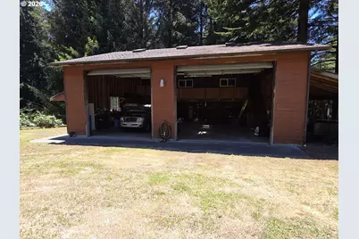 95835 Martin Ranch Rd, Brookings, OR 97415 - Photo 29