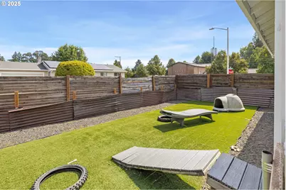 707 Ash St, Dayton, OR 97114 - Photo 37