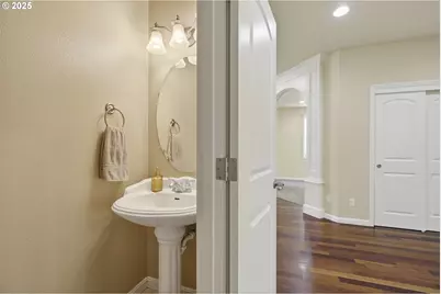 16715 NE 5th St, Vancouver, WA 98684 - Photo 13