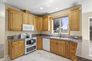 16715 NE 5th St, Vancouver, WA 98684 - Photo 5