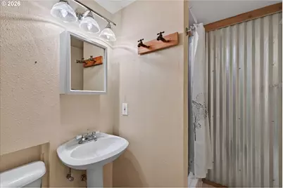 306 N Stafford St, Portland, OR 97217 - Photo 33
