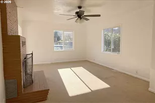 4733 E Amazon Dr, Eugene, OR 97405 - Photo 3