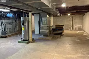 4733 E Amazon Dr, Eugene, OR 97405 - Photo 25