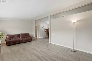 1000 S McKern Ct, Newberg, OR 97132 - Photo 11