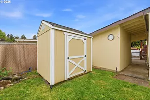 1000 S McKern Ct, Newberg, OR 97132 - Photo 35
