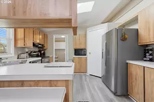 1000 S McKern Ct, Newberg, OR 97132 - Photo 15