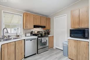 1000 S McKern Ct, Newberg, OR 97132 - Photo 17