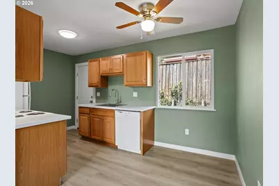 6855 SW Capitol Hwy, Portland, OR 97219 - Photo 27