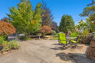 6855 SW Capitol Hwy, Portland, OR 97219 - Photo 7