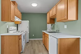 6855 SW Capitol Hwy, Portland, OR 97219 - Photo 29