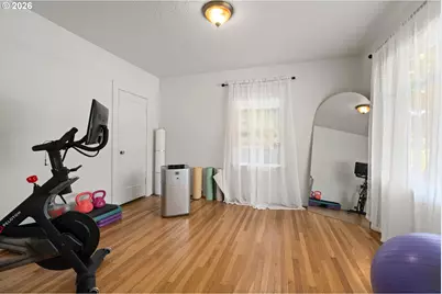 6362 N Commercial Ave, Portland, OR 97217 - Photo 23