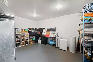 6362 N Commercial Ave, Portland, OR 97217 - Photo 31