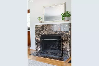6362 N Commercial Ave, Portland, OR 97217 - Photo 7