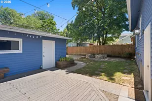 6362 N Commercial Ave, Portland, OR 97217 - Photo 33
