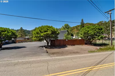3780/3782 Hooker Rd, Roseburg, OR 97470 - Photo 31