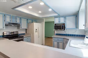 305 SE 9th Dr, Hermiston, OR 97838 - Photo 9