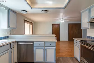 305 SE 9th Dr, Hermiston, OR 97838 - Photo 7