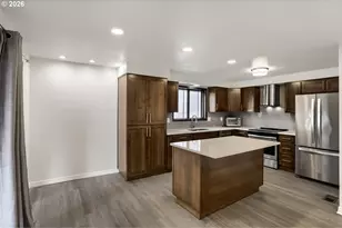127 NW Royal Ave, Gresham, OR 97030 - Photo 9