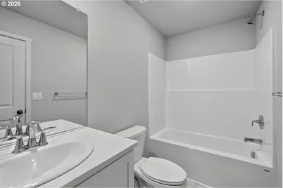 855 Kirksey St, Woodburn, OR 97071 - Photo 17