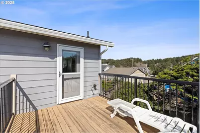 5776 NW Keel Ave, Lincoln City, OR 97367 - Photo 45