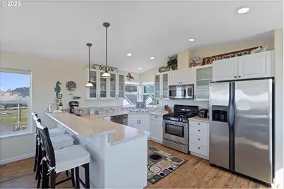 5776 NW Keel Ave, Lincoln City, OR 97367 - Photo 41