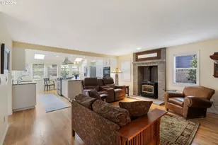 2275 SW 77th Pl, Portland, OR 97225 - Photo 17