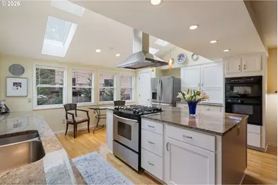 2275 SW 77th Pl, Portland, OR 97225 - Photo 7