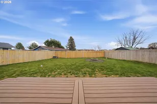 805 SW Mt Adams Ave, Boardman, OR 97818 - Photo 25