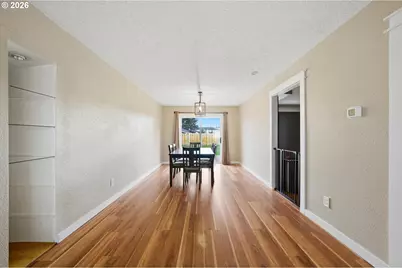 805 SW Mt Adams Ave, Boardman, OR 97818 - Photo 5