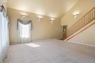 41715 Miles Ln, Lebanon, OR 97355 - Photo 17