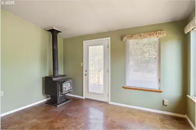 41715 Miles Ln, Lebanon, OR 97355 - Photo 27