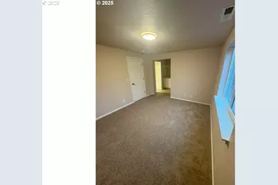 529 Helen St, Eugene, OR 97404 - Photo 9