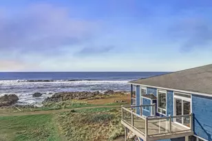 635 Lemwick Ln, Yachats, OR 97498 - Photo 5