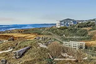 635 Lemwick Ln, Yachats, OR 97498 - Photo 9