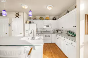 635 Lemwick Ln, Yachats, OR 97498 - Photo 25