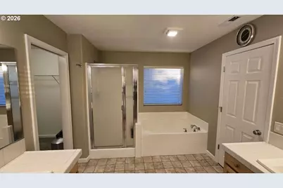 16379 Trail View Dr, Oregon City, OR 97045 - Photo 39