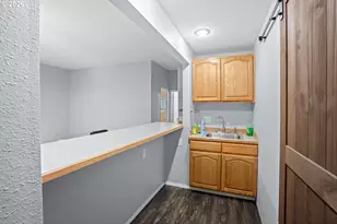 7803 SW Barnard Dr, Beaverton, OR 97007 - Photo 25