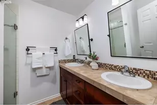 723 SE Fairwinds Loop, Vancouver, WA 98661 - Photo 17