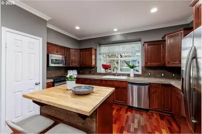 723 SE Fairwinds Loop #BLDG H, Vancouver, WA 98661 - Photo 9