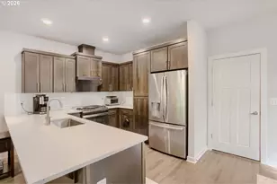 6360 SE Harkness Ln, Hillsboro, OR 97129 - Photo 7